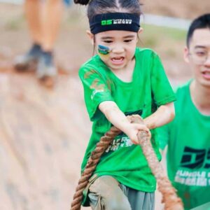 Soluci&oacute;n resistente a las manchas para ropa de aventura infantil